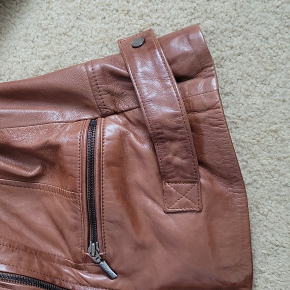 Beautiful Bernardo Genuine Leather Jacket - Picture 4 of 7